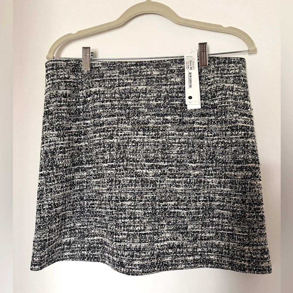 NWT Bloomingdale’s AQUA tweed black white gold miniskirt size large